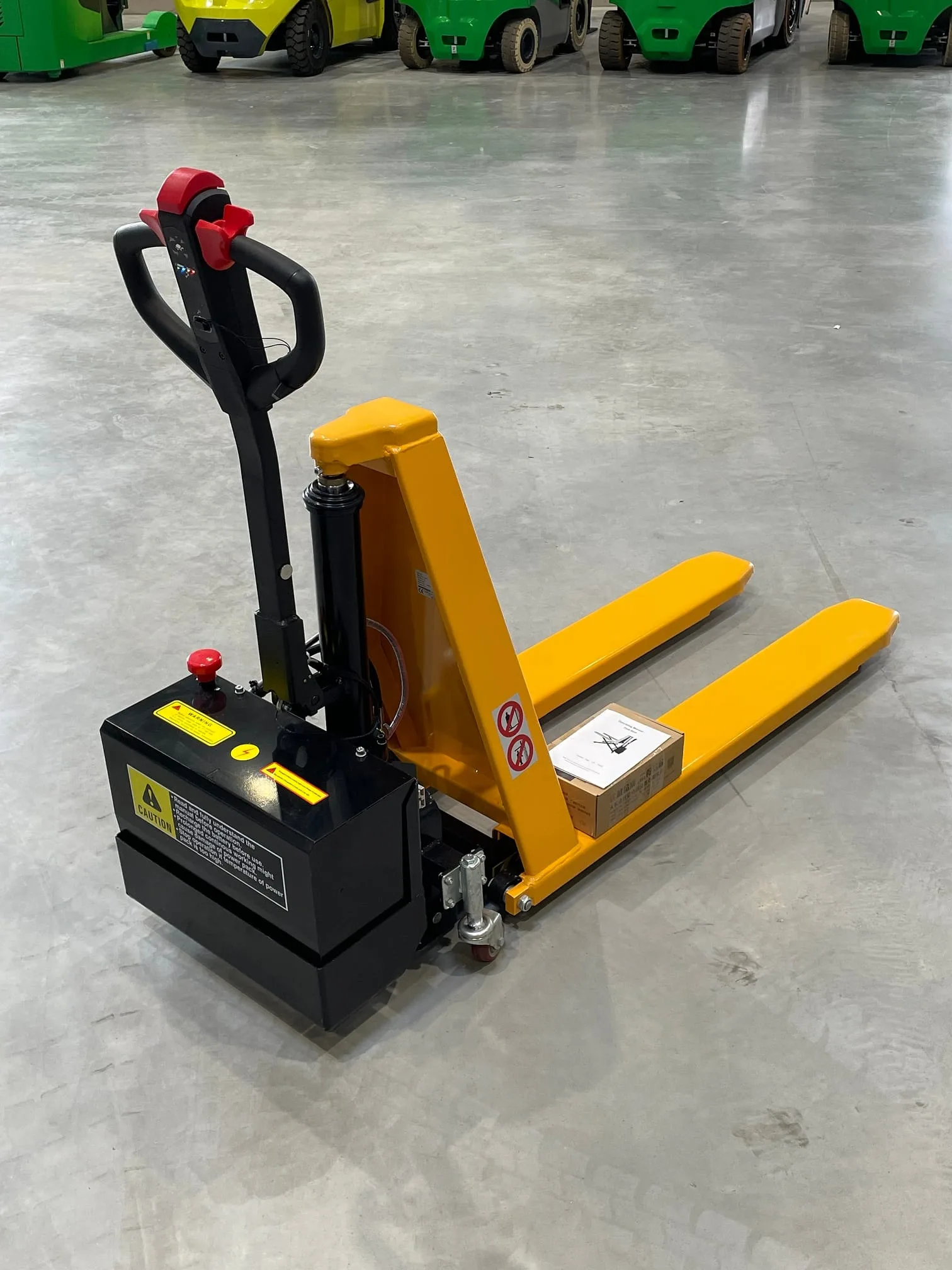 Silverstone saxlyft med elektrisk drivning samt lyft FE1056 bild 2