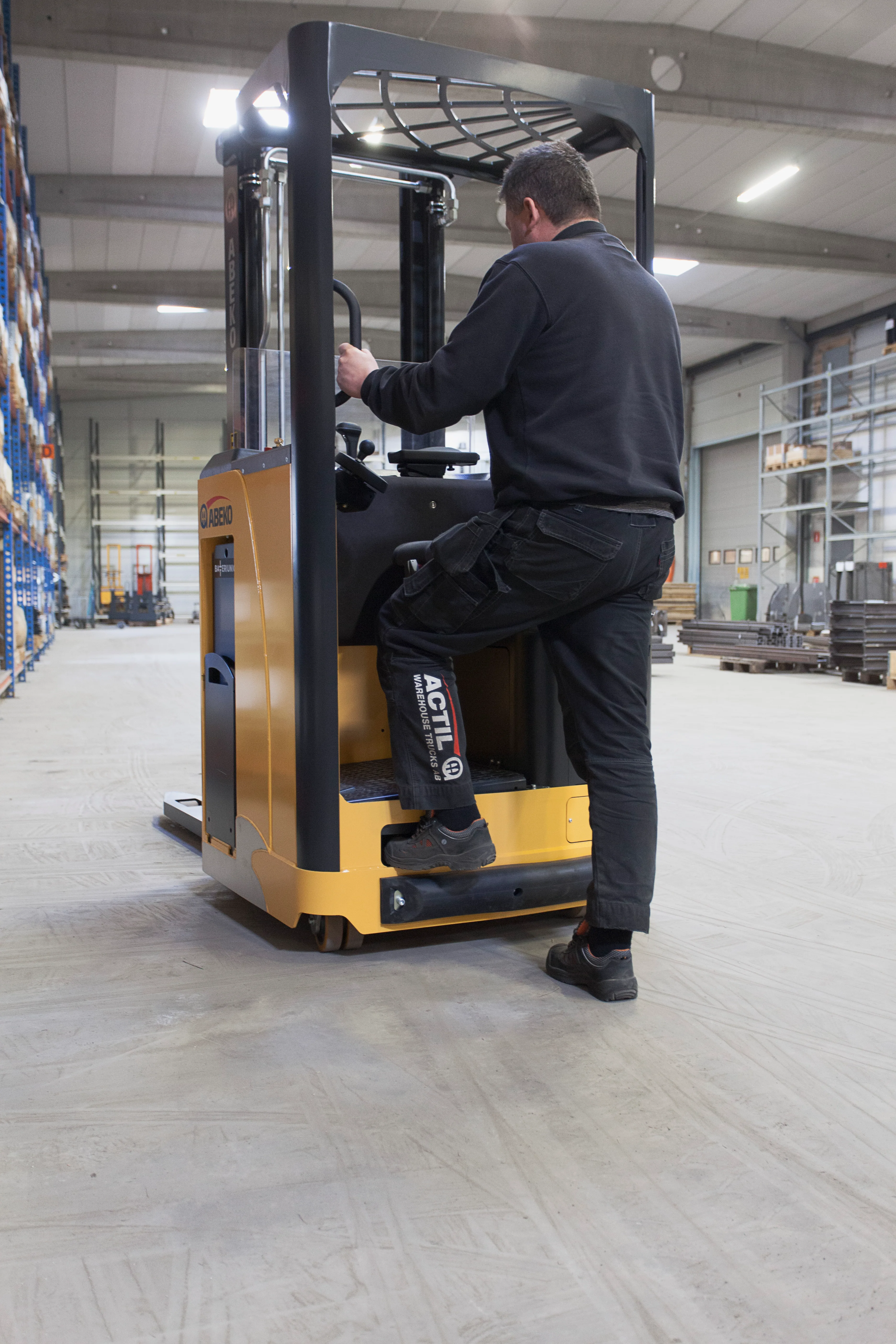Abeko Ny SW1600 sittstaplare bild 5